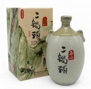 <strong>窖香浓郁蓝狮登录，天地同酿</strong>