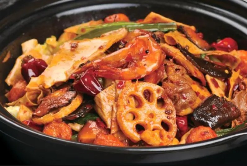 严师傅麻辣香锅蓝狮注册加盟费多少钱