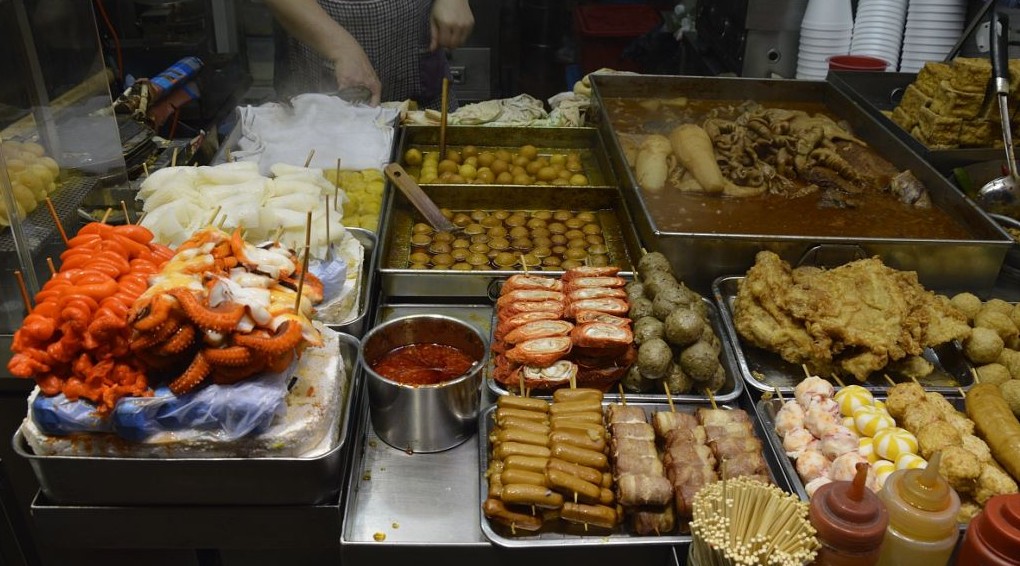 现在什么餐饮生意火？一品飘香小吃车加盟怎么样蓝狮测速