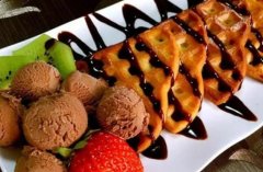 <strong>咔咔熊甜品加盟蓝狮费多少钱 多久能回本</strong>