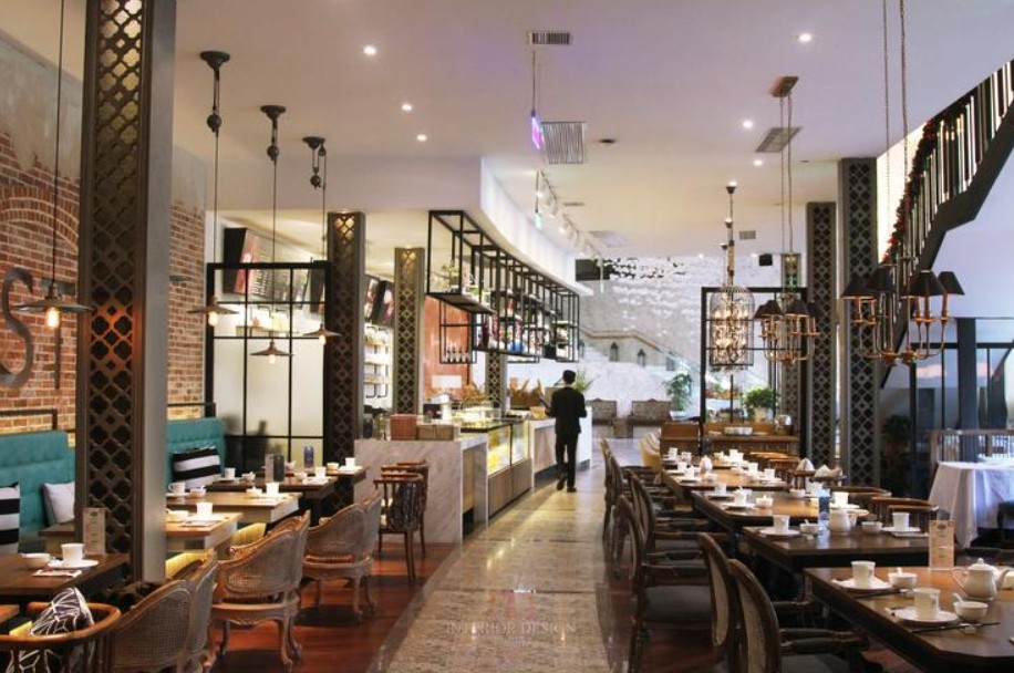 蓝狮登录西餐店 西餐厅加盟多少钱